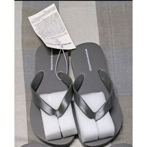 Amazon Essentials Kids Flip Flops Sandals Grey‎ Size 2 Youth Unisex New